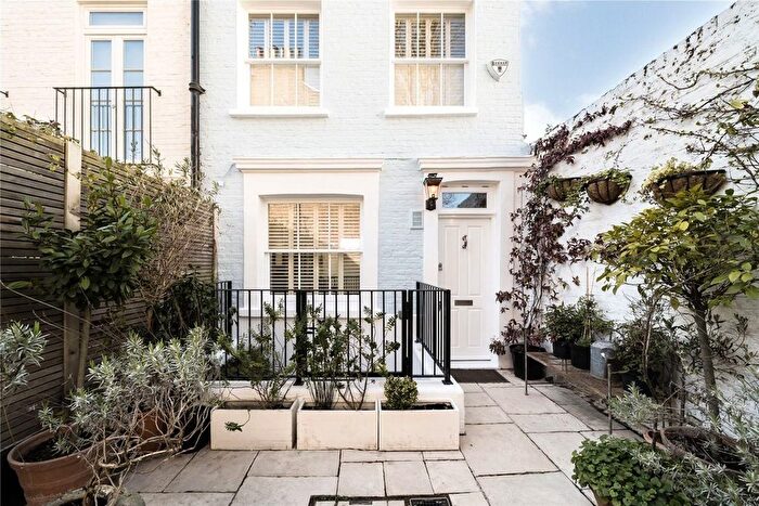 5 Bedroom Terraced House For Sale In Pembroke Place, Kensington, W8