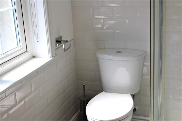 Flat To Rent In Main Road, Margaretting, CM4