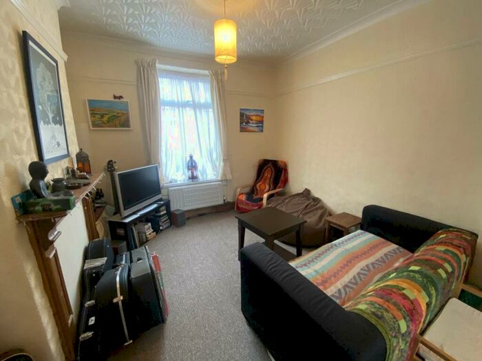 2 Bedroom House To Rent In Florentia Street, Cathays, Cardiff, CF24