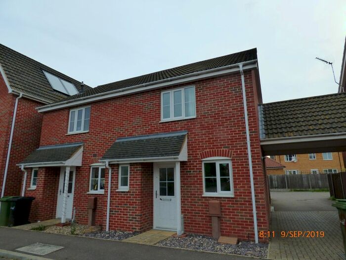 2 Bedroom End Of Terrace House To Rent In Bullfinch Drive, Harleston IP20