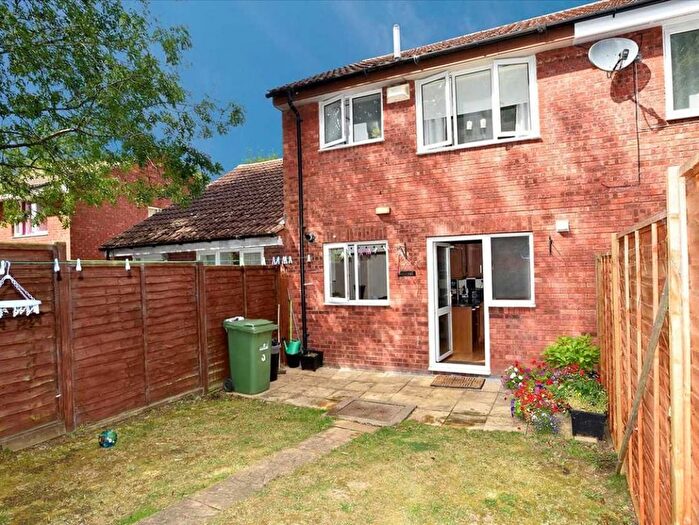 3 Bedroom Terraced House To Rent In Sharman Walk, Bradwell, Milton Keynes, MK13