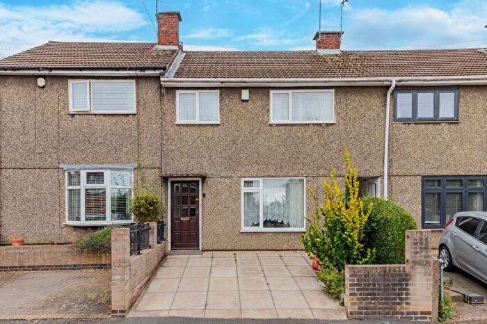 3 Bedroom Terraced House For Sale In St. Austell Road, Leicester, LE5