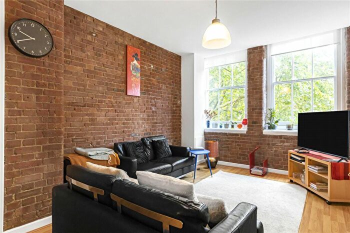 1 Bedroom Apartment To Rent In Bartholomew Square, London, EC1V