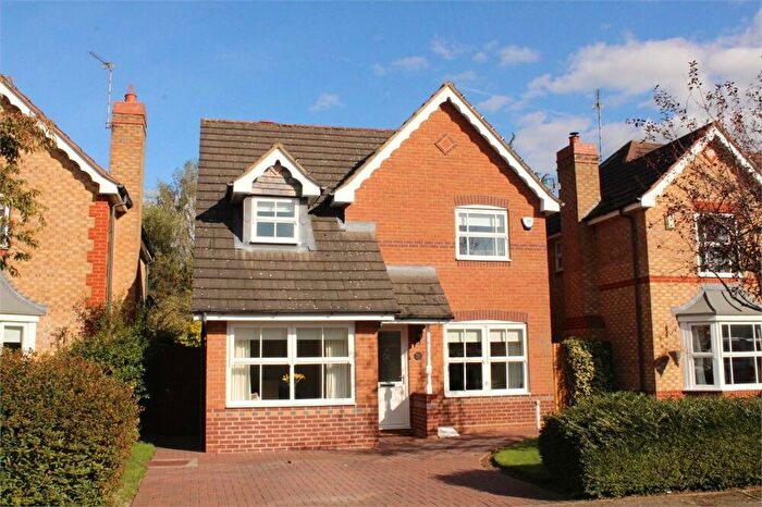 3 Bedroom Detached House For Sale In Robinia Close, Lutterworth, LE17