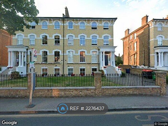 2 Bedroom Flat To Rent In Nightingale Lane, London, SW12