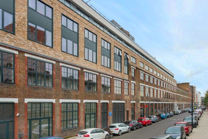 1 Bedroom Flat To Rent In Childers Street, London, SE8