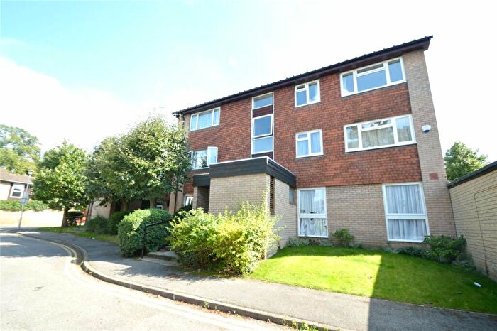 2 Bedroom Apartment To Rent In Anselm Close, Croydon, Surrey, CR0