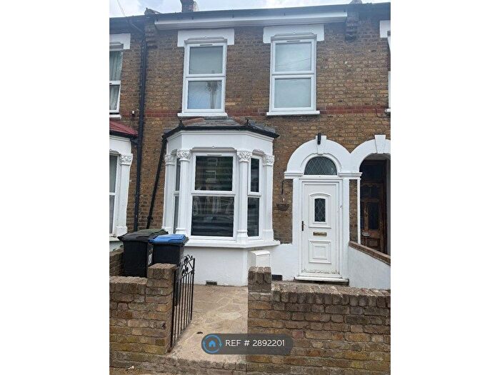 5 Bedroom Terraced House To Rent In Bulwer Road, London, N18