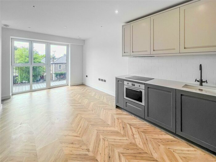 Studio To Rent In Royal Exchange, Kingston Upon Thames, KT1