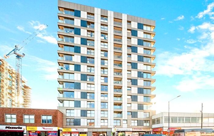 2 Bedroom Property For Sale In Station Road, Edgware, HA8