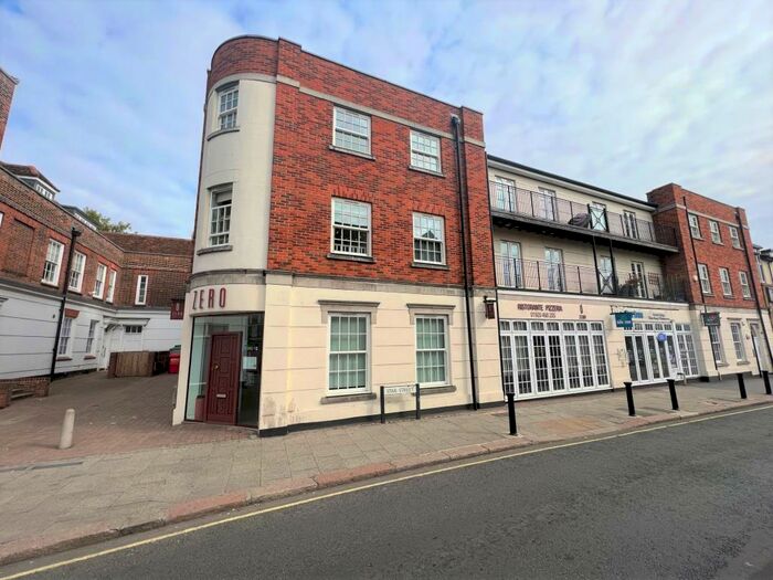 1 Bedroom Apartment To Rent In High Street, Ware, SG12
