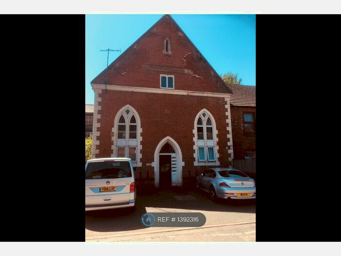 1 Bedroom Flat To Rent In Brook Street, Welshpool, SY21