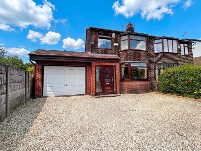 3 Bedroom Semi Detached House For Sale In West Avenue, Worsley, M28
