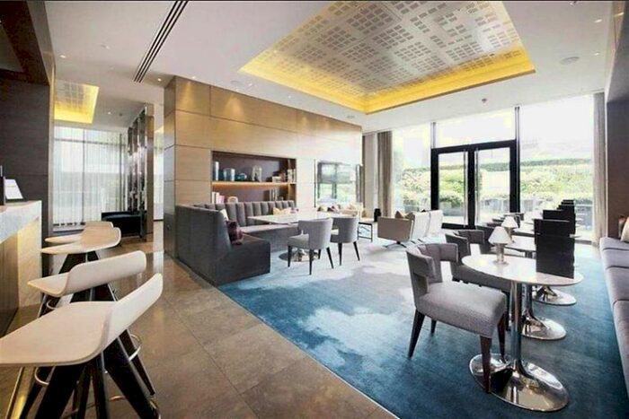 3 Bedroom Flat To Rent In The Penthouse Heron, Moor Lane, Moorgate, London, EC2Y