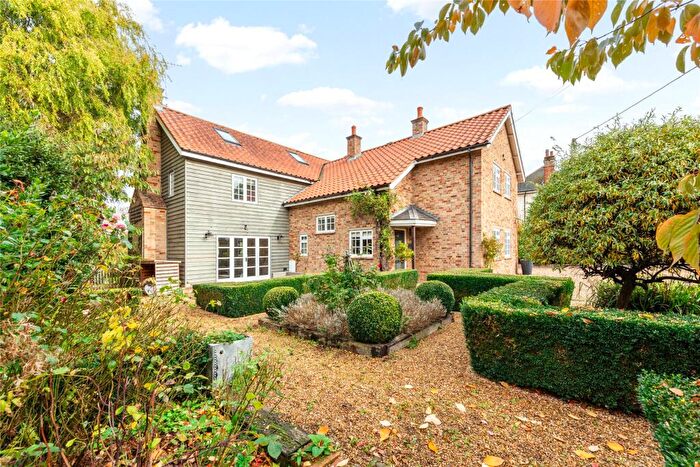 6 Bedroom Detached House For Sale In Church Lane, Upper Dean, Huntingdon, Bedfordshire, PE28