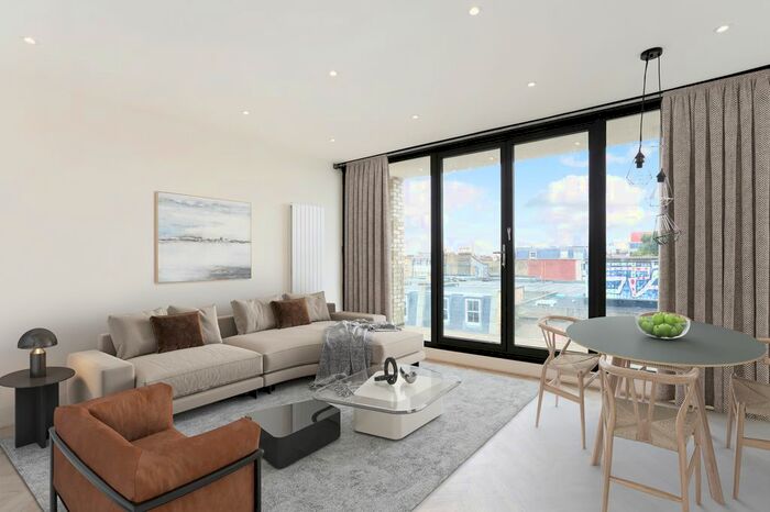 3 Bedroom Flat To Rent In Cardigan Road, Bow, London, E3