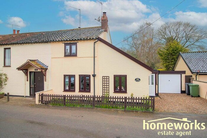 2 Bedroom Semi-Detached House For Sale In School Road, IP25