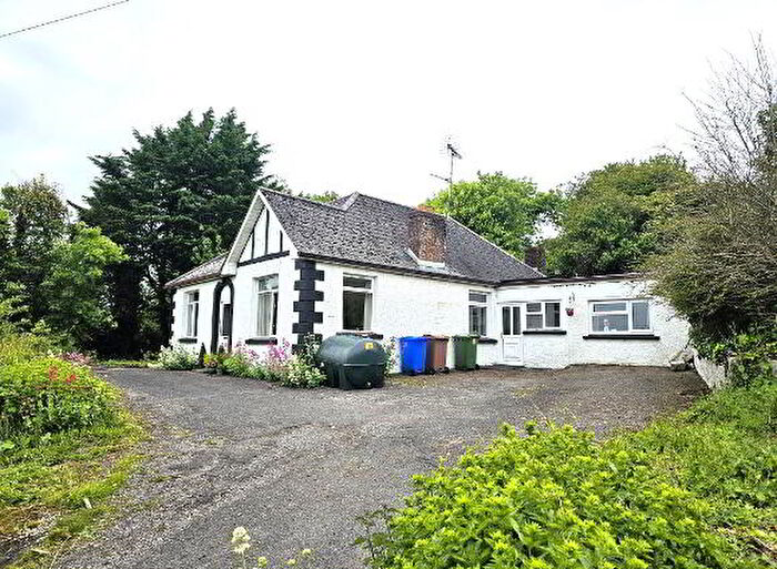 3 Bedroom Detached Bungalows For Sale In Bank Brae, Lisnaskea, BT92