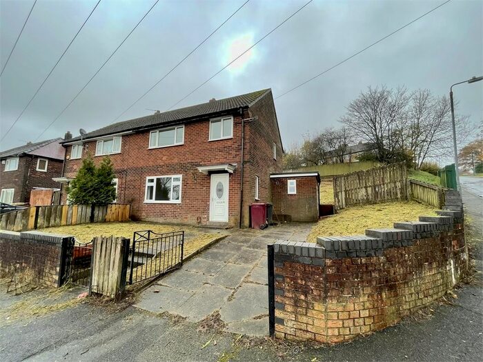 3 Bedroom Semi-Detached House To Rent In Aldercroft Avenue, Bolton, Lancashire BL2