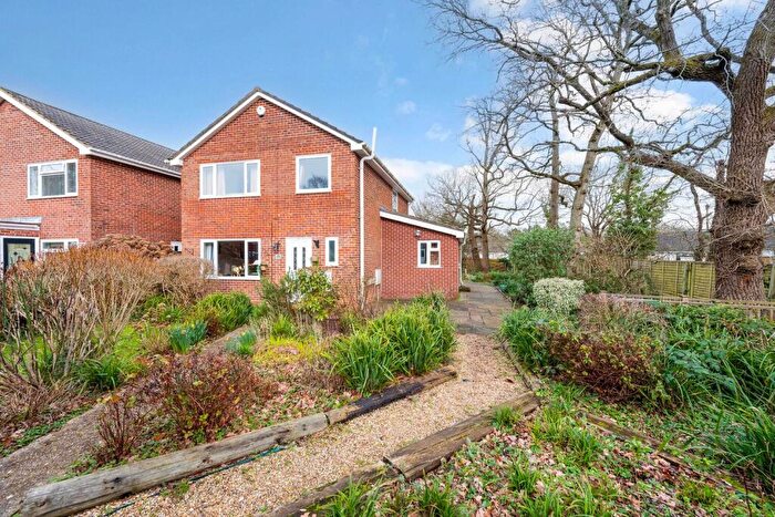 4 Bedroom Detached House For Sale In Poplar Drive, Marchwood, SO40