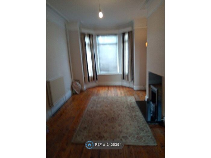 3 Bedroom Terraced House To Rent In Chaddock Lane, Worsley, Manchester, M28