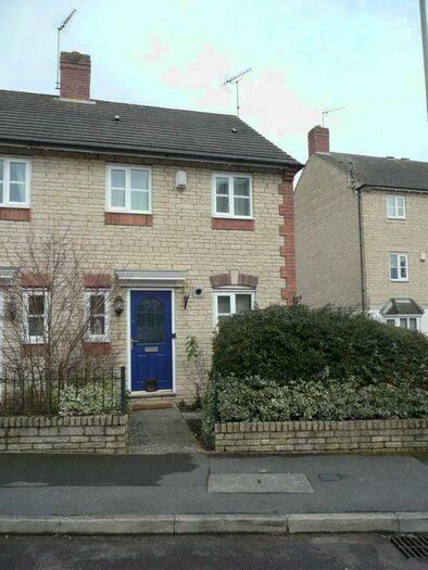 2 Bedroom Semi-Detached House To Rent In Sisken Road, Bicester, OX26
