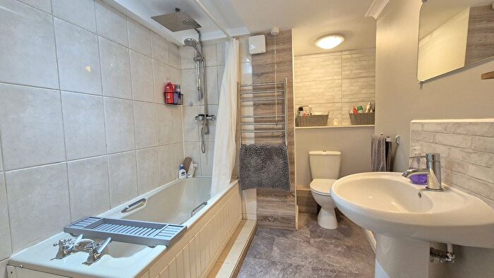 3 Bedroom Terraced House For Sale In The Model Village, Southam, CV47