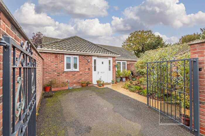 2 Bedroom Detached Bungalow For Sale In Moat Lane, New Buckenham, NR16