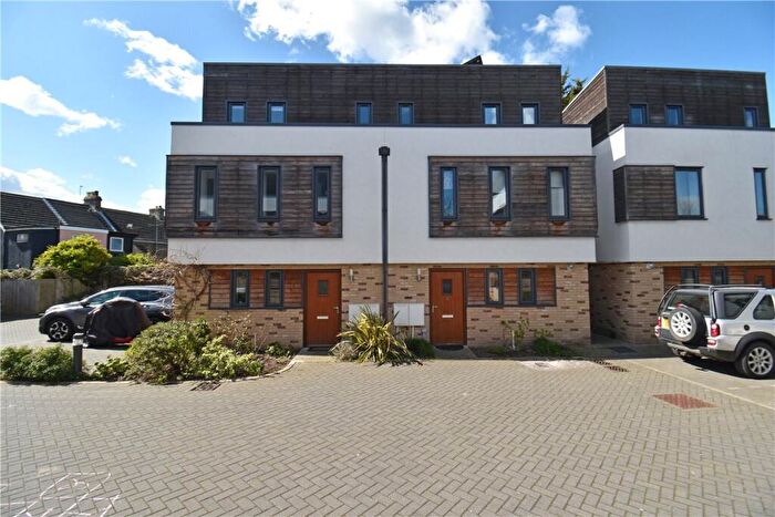 3 Bedroom Semi-Detached House To Rent In Swallow Gardens, Chesterton, Cambridge, CB4