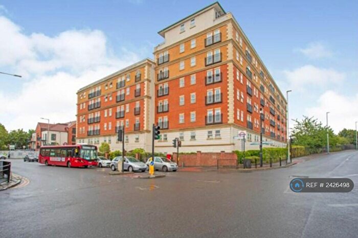 1 Bedroom Flat To Rent In Kings Lodge, Ruislip, HA4