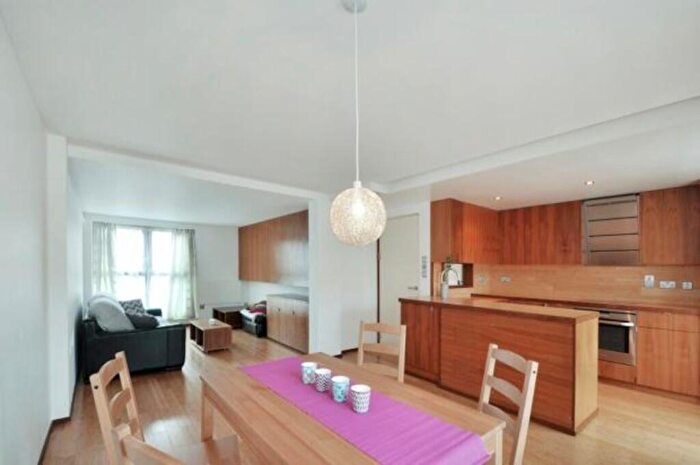 2 Bedroom Apartment To Rent In Russell Place, London, SE16