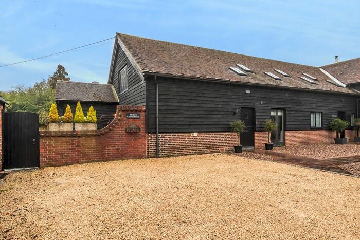 4 Bedroom Barn Conversion To Rent In Chilmead Lane, Nutfield, Redhill, RH1