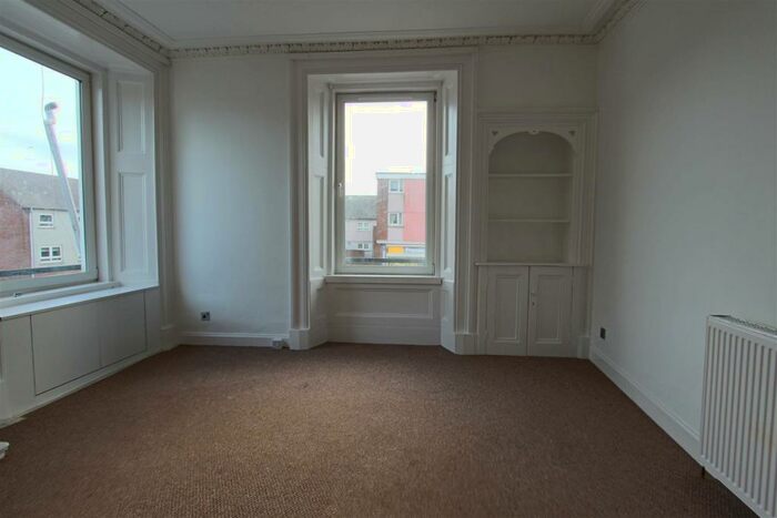 4 Bedroom Flat To Rent In B High Street, Tillicoultry, FK13
