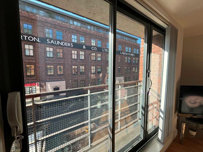 2 Bedroom Flat To Rent In Duke Street, Liverpool, L1