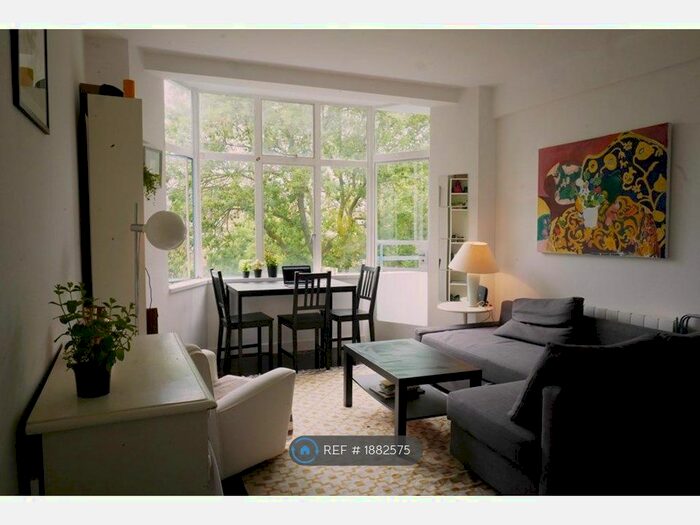 1 Bedroom Flat To Rent In Trinity Court, London, WC1X