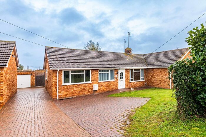 3 Bedroom Semi-Detached Bungalow For Sale In Sanspareil Avenue, Minster On Sea, Sheerness, ME12