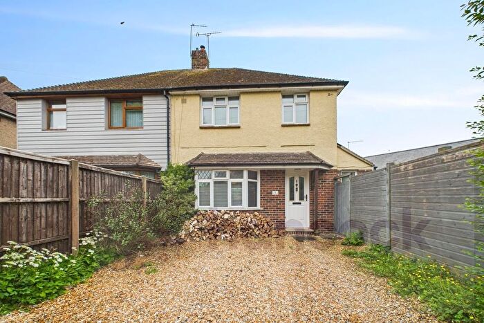 3 Bedroom Semi-Detached House For Sale In Bridge Road, Chichester, PO19
