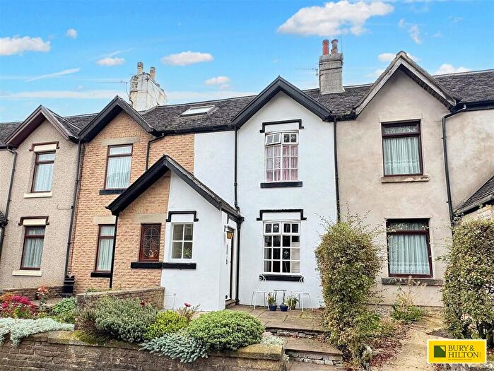 4 Bedroom Terraced House For Sale In St. James Terrace, Buxton, SK17