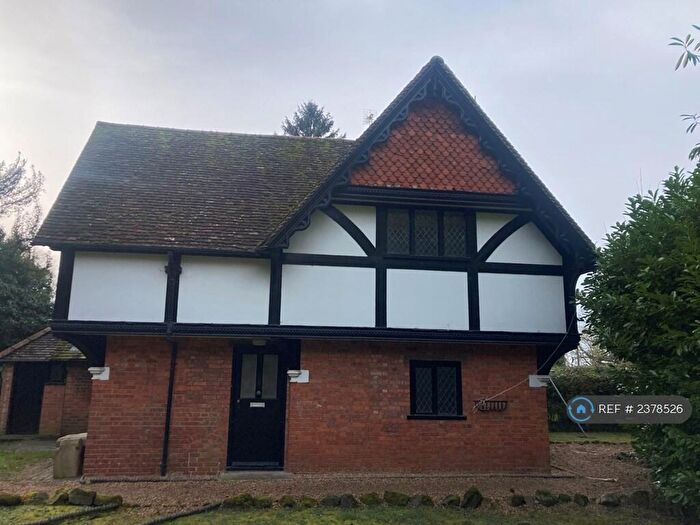 3 Bedroom Semi-Detached House To Rent In Ascott Green, Wing, Leighton Buzzard, LU7