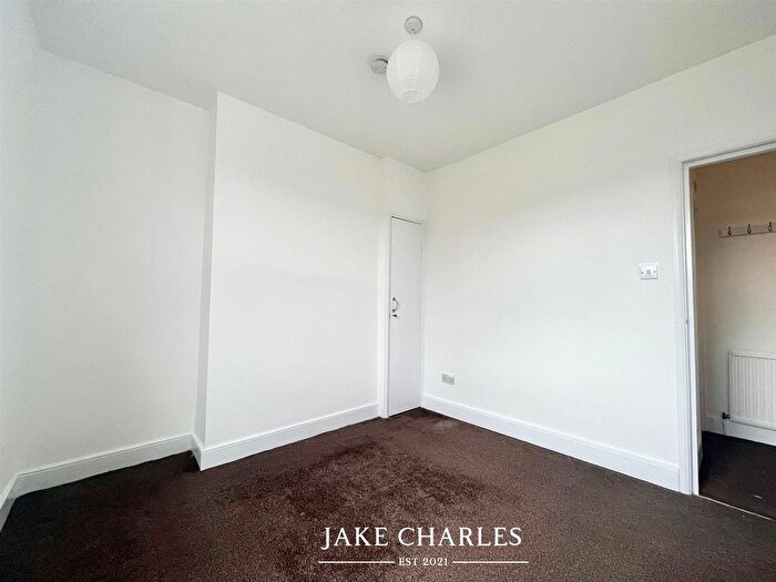 1 Bedroom Flat To Rent In Green Lanes, London, N8