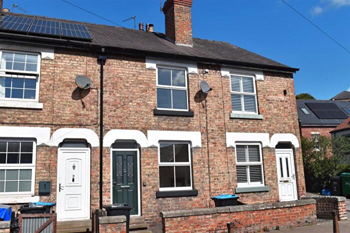 3 Bedroom Terraced House For Sale In Water Skellgate, Ripon, HG4