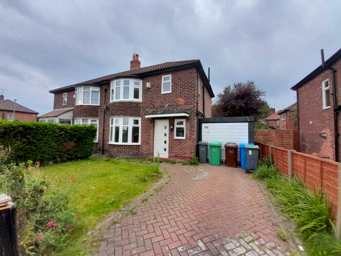 3 Bedroom Semi-Detached House To Rent In Kingsway, Manchester, M20