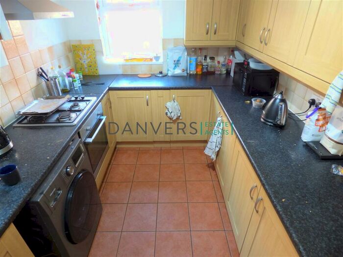 4 Bedroom Terraced House To Rent In Cambridge Street, Leicester, LE3