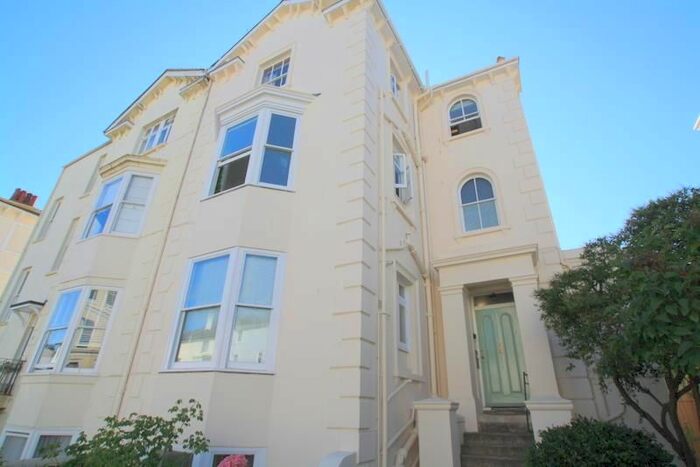 1 Bedroom Flat To Rent In Medina Villas, Hove, BN3