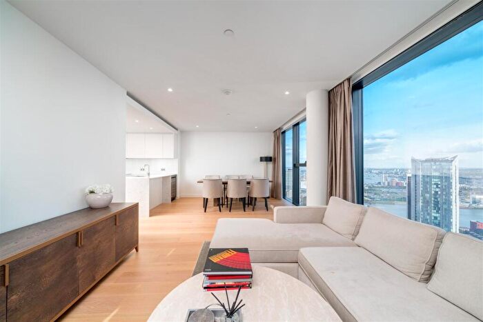 3 Bedroom Apartment To Rent In Hampton Tower, South Quay Plaza, London, E14