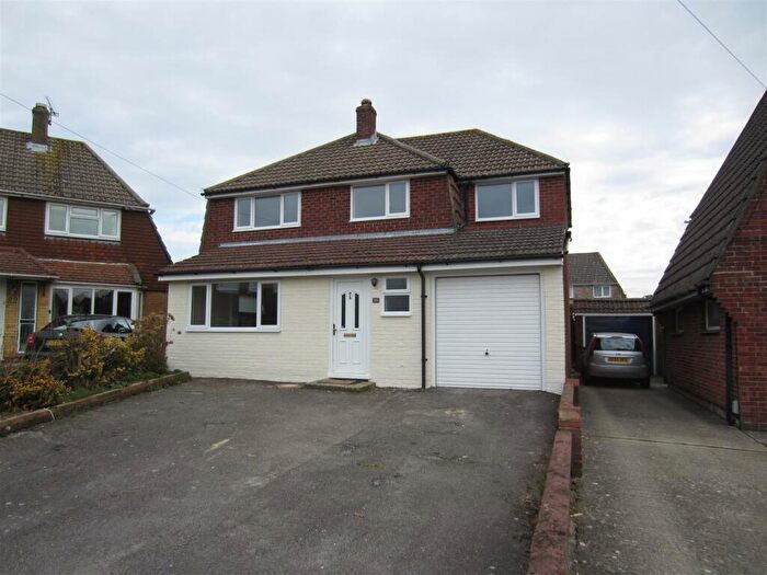 4 Bedroom Detached House To Rent In Wheatsheaf Drive Waterlooville Hants, PO8