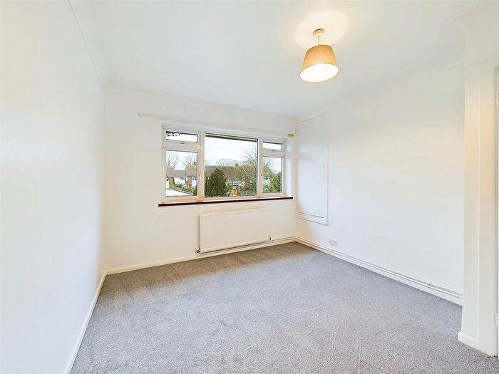 2 Bedroom Maisonette To Rent In Southbourne Gardens, Ruislip Manor, Ruislip, HA4