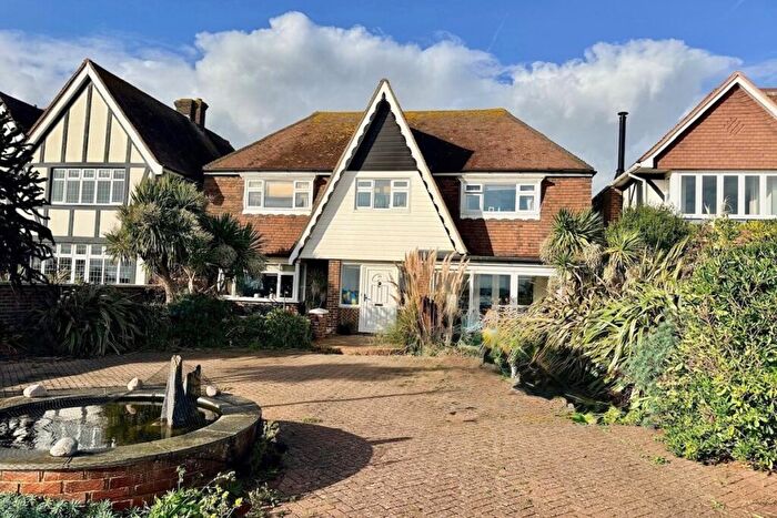4 Bedroom House To Rent In West Parade, Worthing, BN11