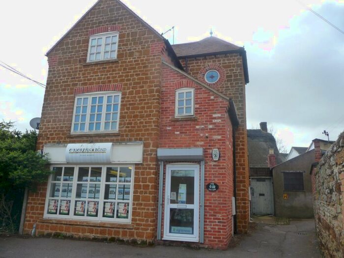 2 Bedroom Apartment To Rent In Squirrel Lane, Duston, Northampton, NN5