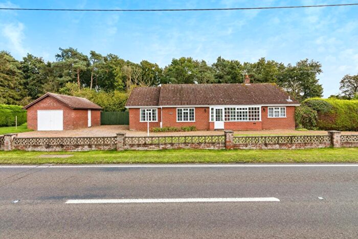 3 Bedroom Bungalow For Sale In London Road, Shadingfield, Beccles, Suffolk, NR34